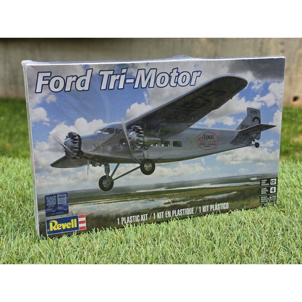 REVELL 1:77 85-5246 FORD TRI Motor Plane Model Kit New Sealed Level 4